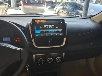 Toyota Yaris L
