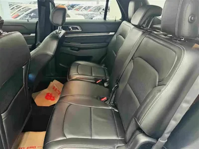 Ford Explorer (Import)