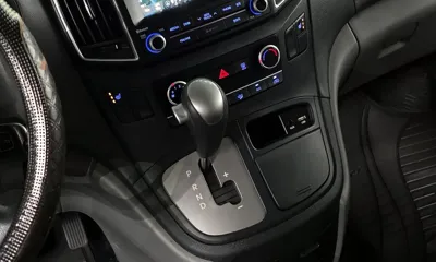 Hyundai Starex