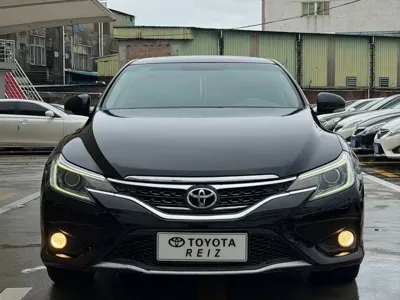 Toyota Reiz