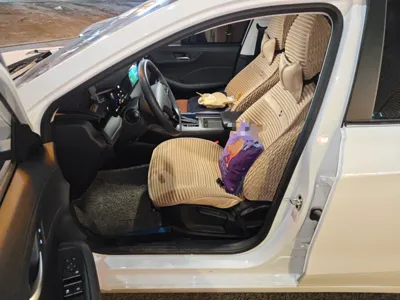 Roewe i5
