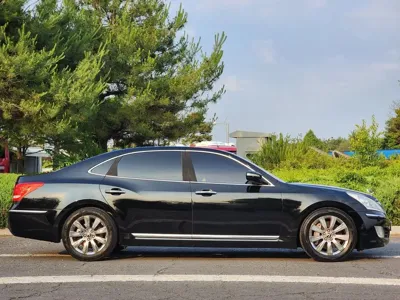 Hyundai Equus