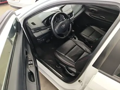 Toyota Yaris L