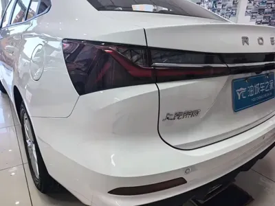 Roewe i5