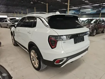 Lynk & Co 01