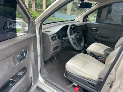 Wuling Rongguang V