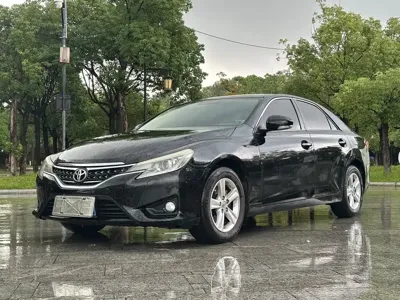 Toyota Reiz