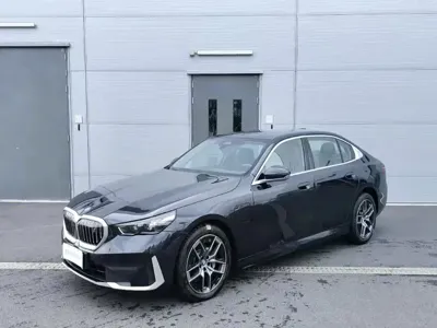 BMW i5