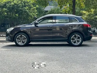 Borgward BX7