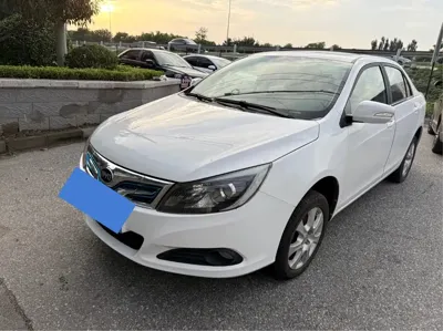 BYD e5