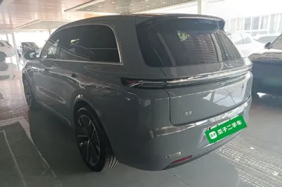 Li Auto L8