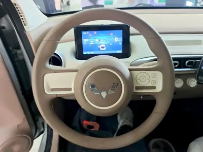 Wuling MINIEV