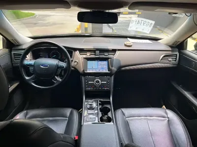 Ford Taurus