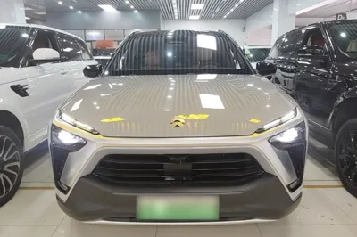 Nio ES8