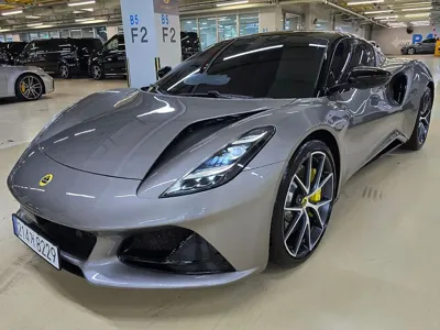 Lotus Emira