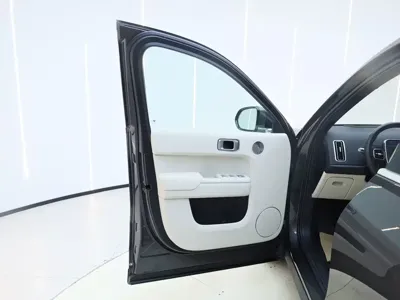 Li Auto Li L8