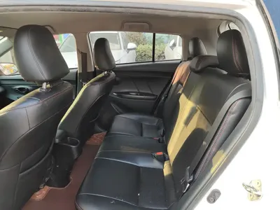 Toyota Yaris L