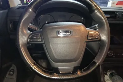 Qoros 5