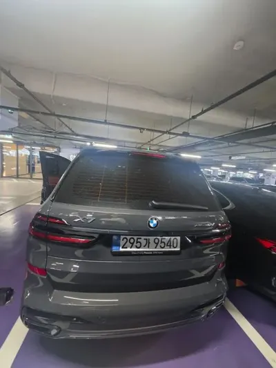 BMW X7