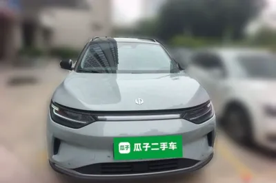 Leapmotor C11