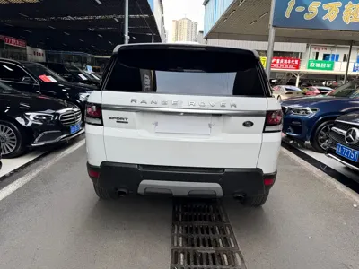 Land Rover Sport