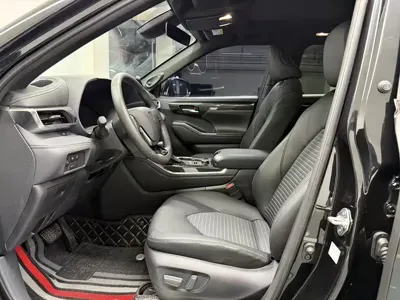 Toyota Crown Kluger