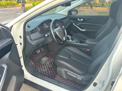 Venucia D60 EV