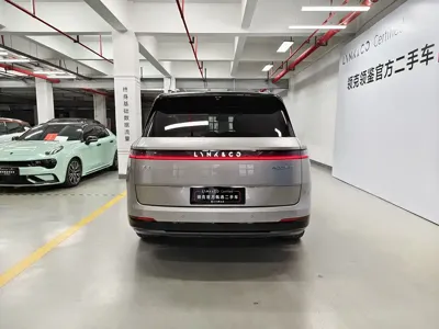 Lynk & Co 领克900