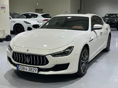 Maserati Ghibli