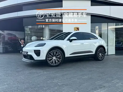 Porsche Macan EV