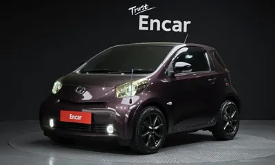 Toyota iQ