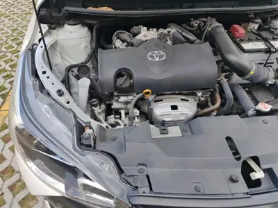 Toyota Yaris L