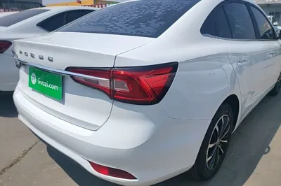 Roewe i5