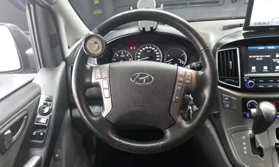 Hyundai Starex