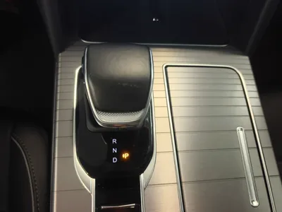 Hongqi HS7 PHEV
