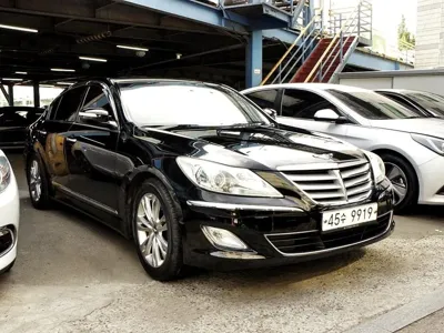 Hyundai Genesis