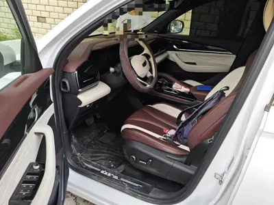 Geely Xingyue L
