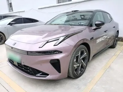 Lynk & Co 07 EM-P