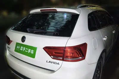 Volkswagen Cross Lavida