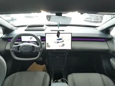 Lynk & Co Z20