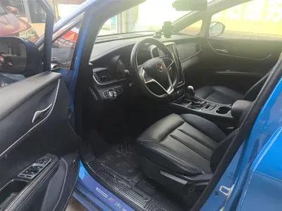 BYD MAX