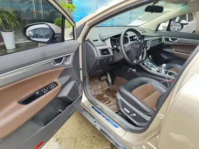 Geely Emgrand GS