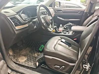Roewe RX8