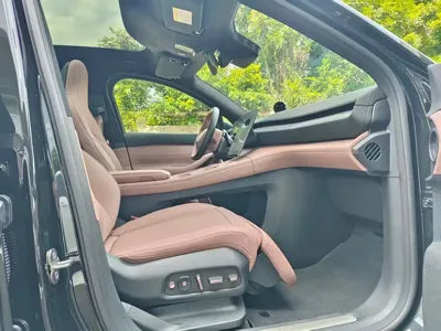 Nio EC6