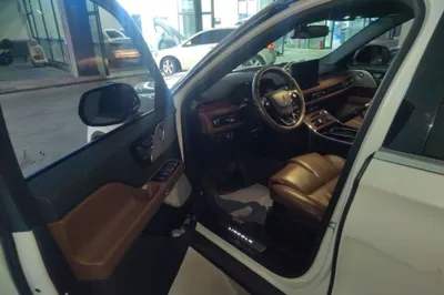 Lincoln Aviator