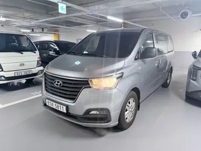 Hyundai Starex