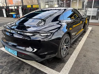 Porsche Taycan