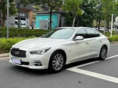Infiniti Q50L