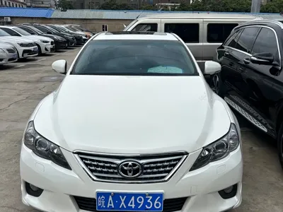 Toyota Reiz