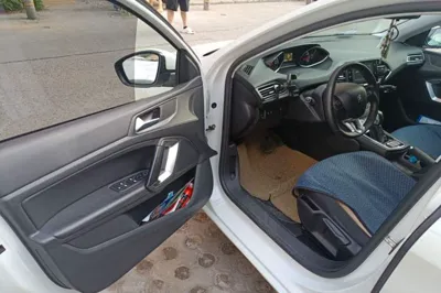 Peugeot 308S